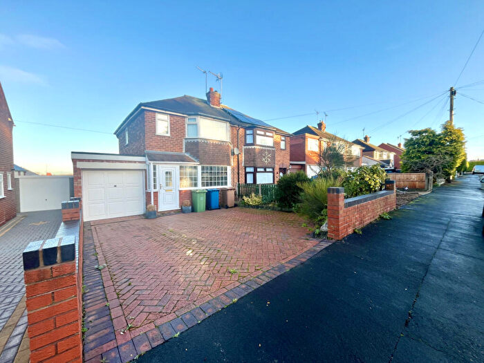 2 Bedroom Semi Detached House To Rent In Witney Road, ST17