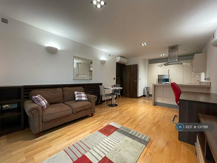 1 Bedroom Flat To Rent In Bridges Court Road, London, SW11