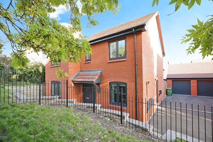 4 Bedroom Detached House For Sale In Linden Close, Keresley, Coventry, CV6