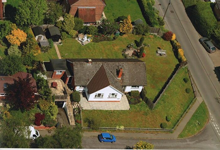 4 Bedroom Detached Bungalow For Sale In Well Meadow, Burbage, SN8