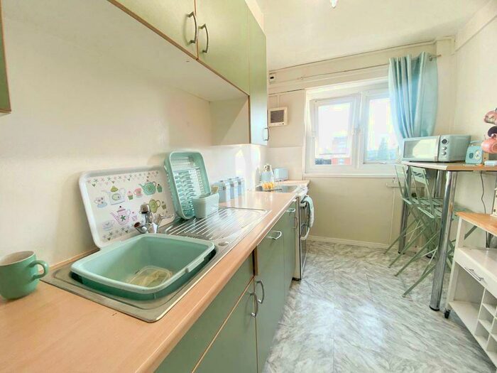 2 Bedroom Flat For Sale In Benmore Avenue, Edgbaston, Birmingham, B5
