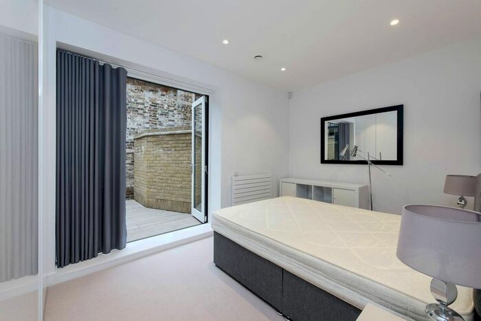 1 Bedroom Flat To Rent In New Kings Road, Fulham, London, SW6