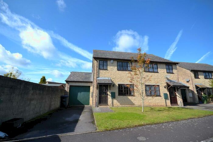 3 Bedroom Semi-Detached House To Rent In Colerne, SN14