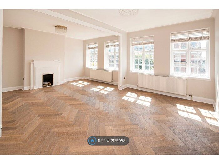 4 Bedroom Flat To Rent In Stafford Court, London, W8