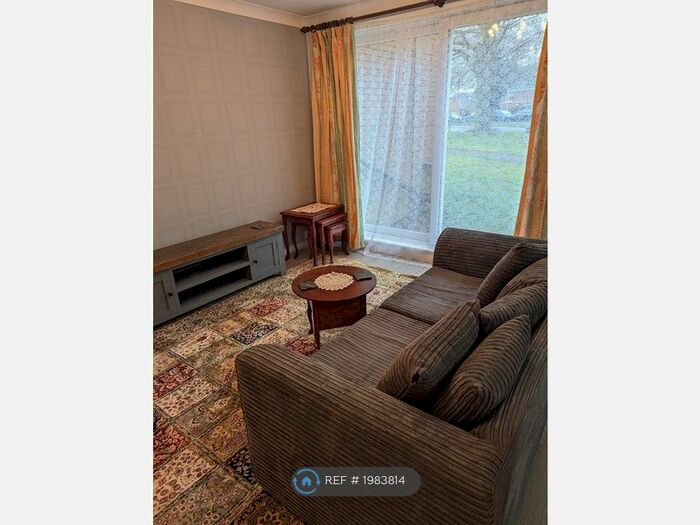 1 Bedroom Flat To Rent In Fourgates Road, Dorchester, DT1