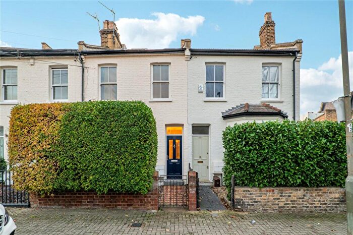4 Bedroom Terraced House For Sale In Balham Grove, SW12