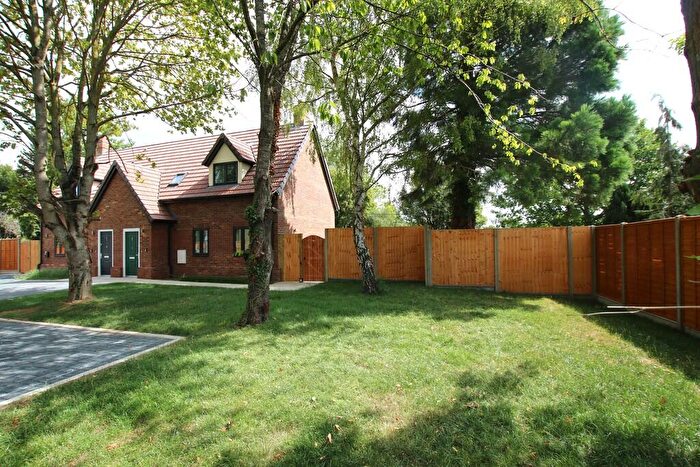 3 Bedroom Semi-Detached House For Sale In Ongar Road, Dunmow, CM6