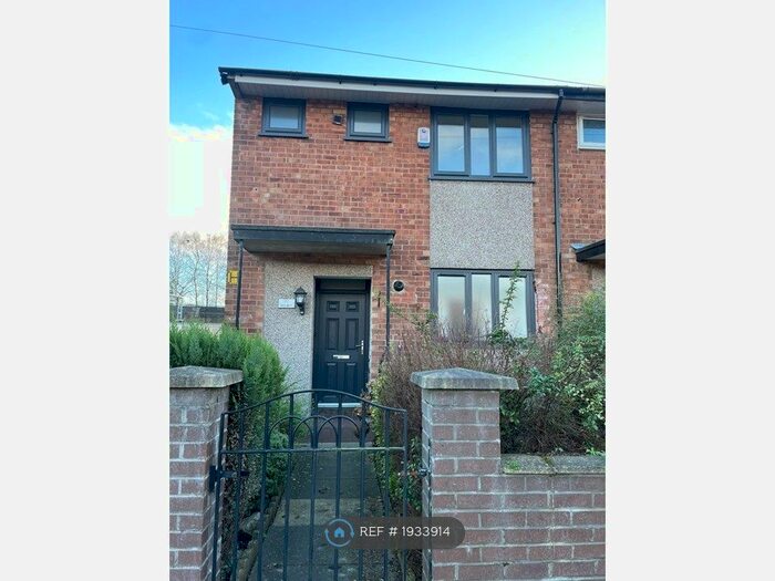 3 Bedroom Semi-Detached House To Rent In Dalton Street, Manchester, M40