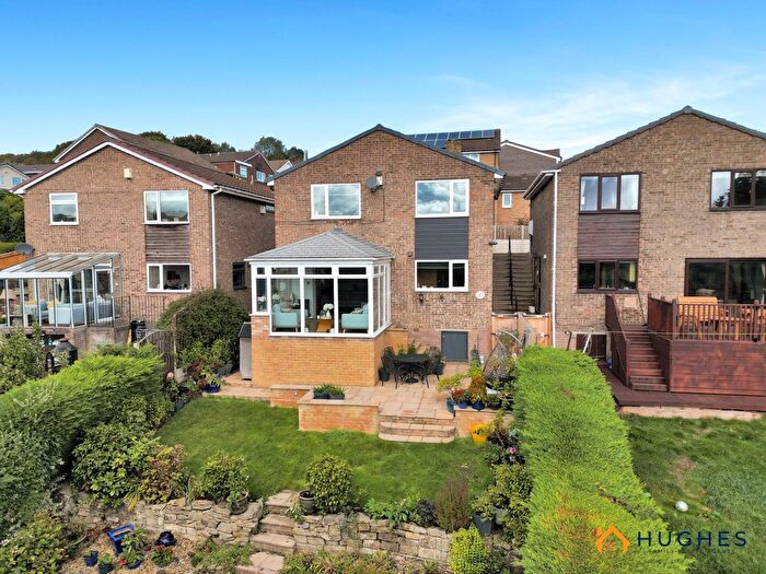 4 Bedroom Detached House For Sale In Vale Grove, Loxley, Sheffield, S6