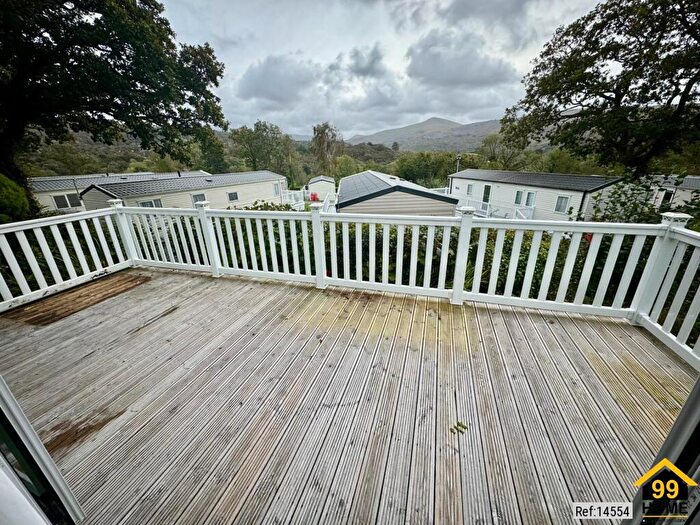 2 Bedroom Park Home For Sale In Star Resort Snowdon View, Brynrefail, Llanberis, Gwynedd, LL55