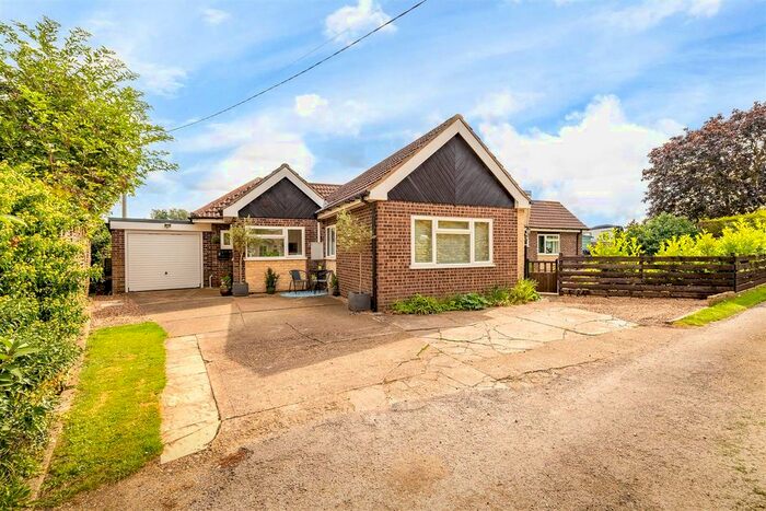 4 Bedroom Bungalow For Sale In Bridge Lane, Scopwick, Lincoln, LN4