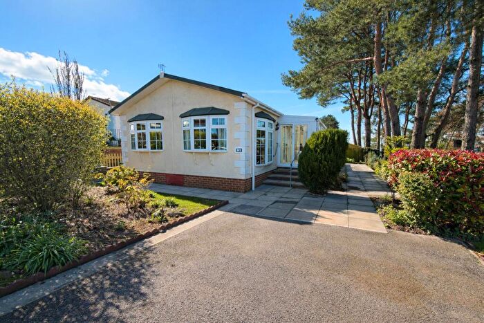 2 Bedroom Park Home For Sale In Charlcombe Park, Portishead, BS20