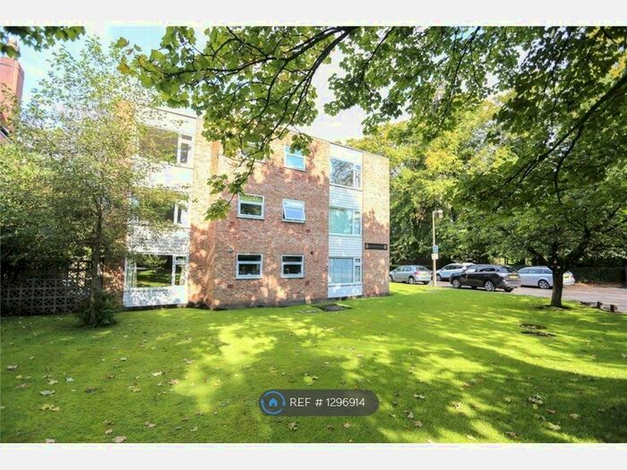 1 Bedroom Flat To Rent In Heaton Court, Heaton Moor, Stockport, SK4