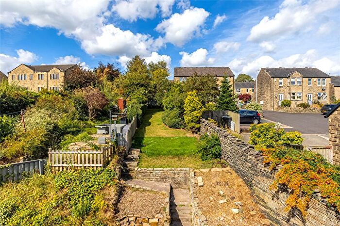 3 Bedroom End Of Terrace House For Sale In Woodhead Road, Holmbridge, Holmfirth, HD9