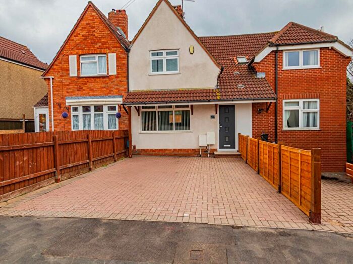 3 Bedroom Terraced House To Rent In Dovercourt Road, Horfield, Bristol, BS7