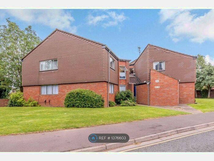 1 Bedroom Flat To Rent In Cranston Close, Hounslow, TW3