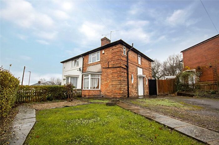 3 Bedroom Semi-Detached House For Sale In Rodbourne Road, Birmingham, West Midlands, B17