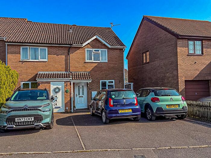 2 Bedroom Property To Rent In Ambergate Drive, Pontprennau, CF23