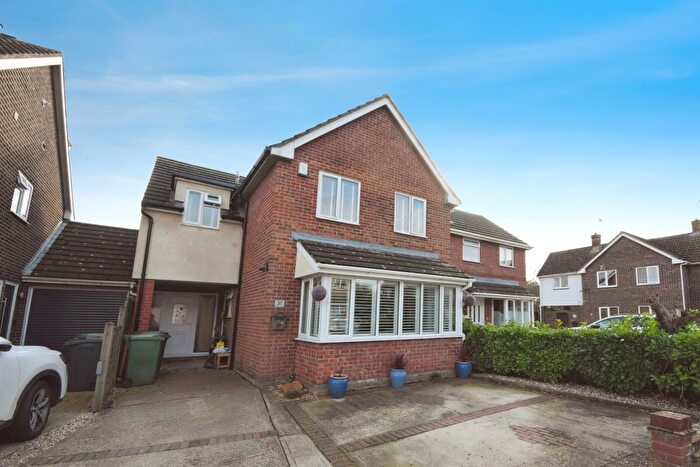 4 Bedroom Semi-Detached House For Sale In Kidder Road, Rayne, Braintree, CM77