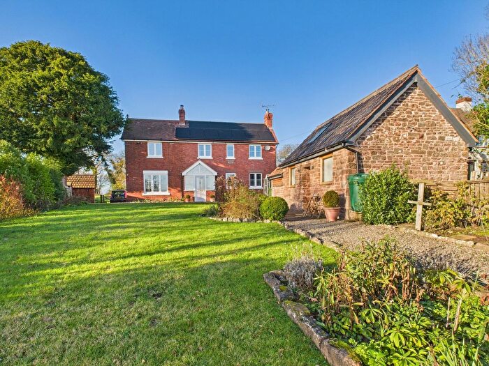 4 Bedroom Cottage For Sale In Brockhampton, Hereford, HR1