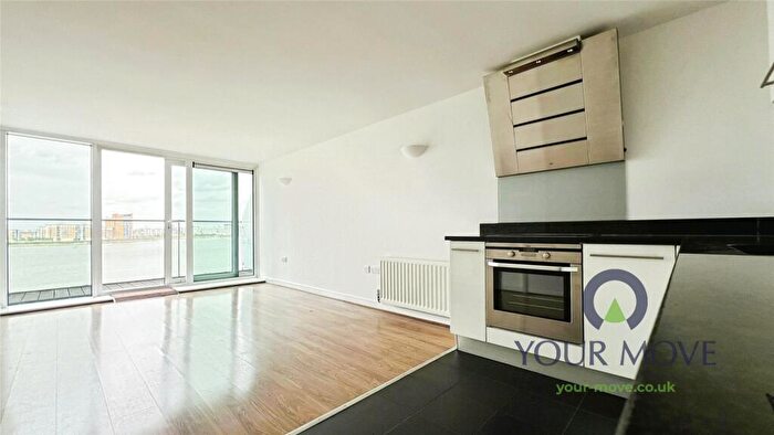 2 Bedroom Flat To Rent In Argyll Road, London, SE18