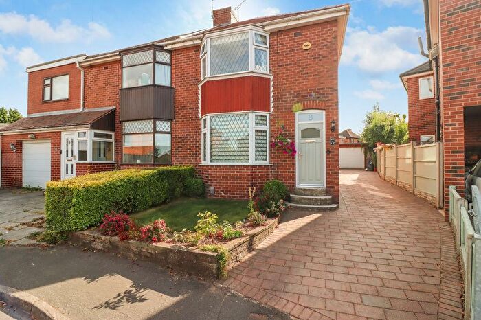 3 Bedroom Semi-Detached House For Sale In Willow Grove, Aston, Sheffield, S26