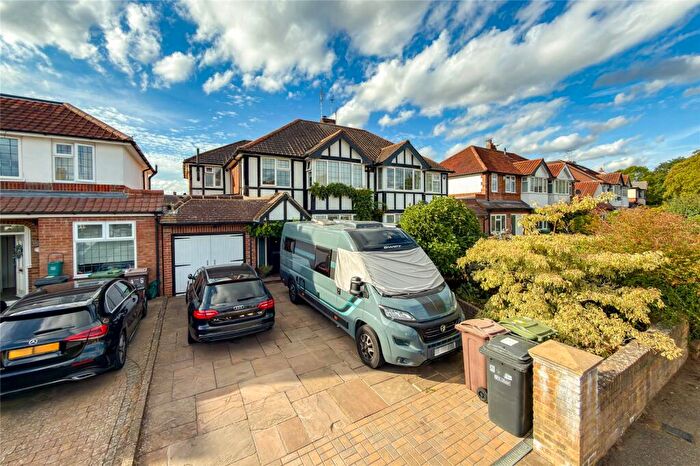 5 Bedroom Semi-Detached House For Sale In Stanley Avenue, St. Albans, Hertfordshire, AL2