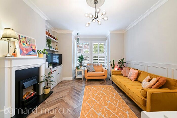 2 Bedroom Flat For Sale In Burghill Road, London, SE26