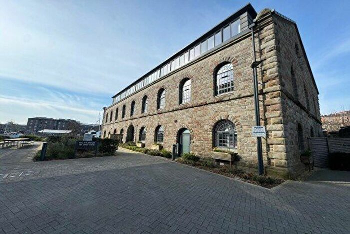 2 Bedroom Flat To Rent In Lime Kiln Road, Bristol, BS1