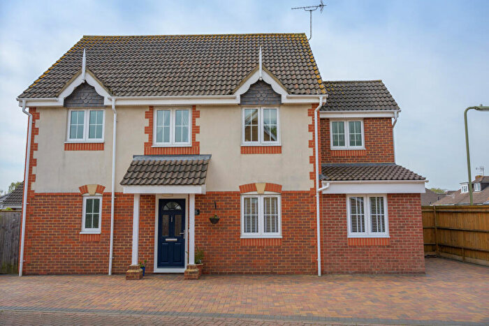 5 Bedroom Detached House For Sale In Hawkers Close, Southampton, SO40