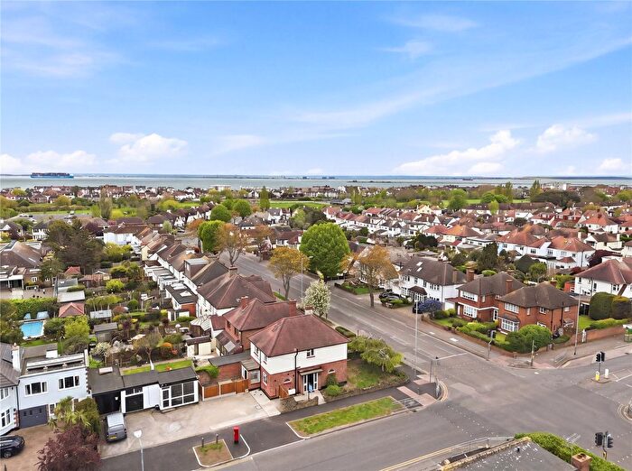 2 Bedroom Flat For Sale In Woodgrange Drive, Thorpe Bay, Essex, SS1