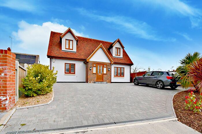 4 Bedroom Detached House To Rent In The Street, Black Notley, CM77
