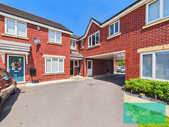 1 Bedroom Flat For Sale In Yarn Close, Worsley, M28