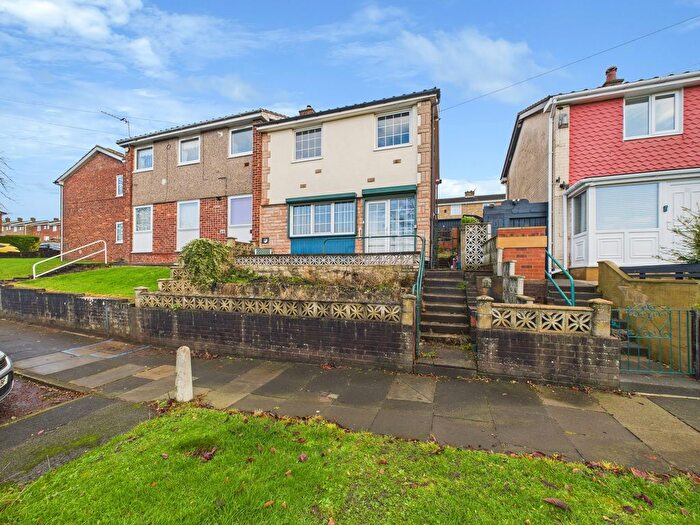 3 Bedroom Semi-Detached House For Sale In Crosby Gardens, Low Fell, NE9