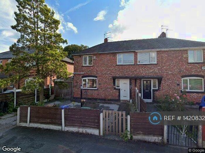 3 Bedroom Semi-Detached House To Rent In Edenbridge Road, Manchester, M40