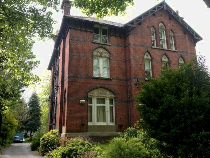 3 Bedroom Flat To Rent In Aigburth Drive, Liverpool, Merseyside, L17