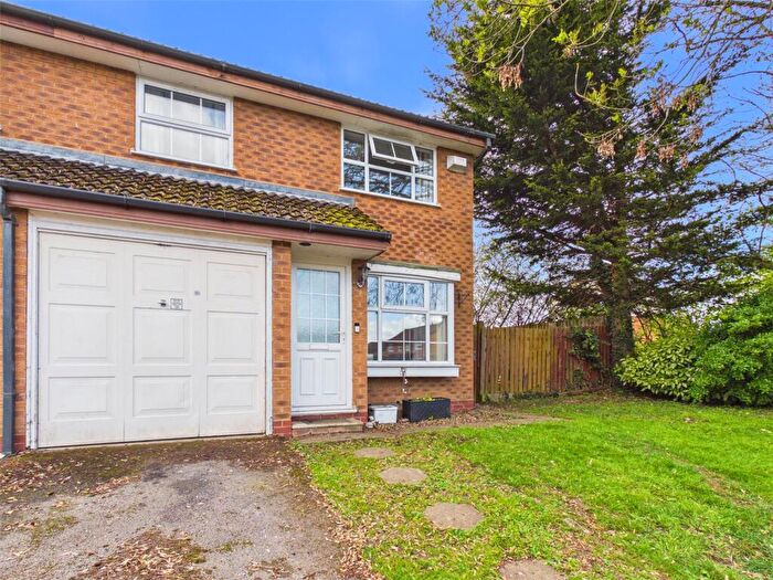 3 Bedroom Semi Detached House For Sale In Cox's Way, Abbeymead, Gloucester, Gloucestershire, GL4