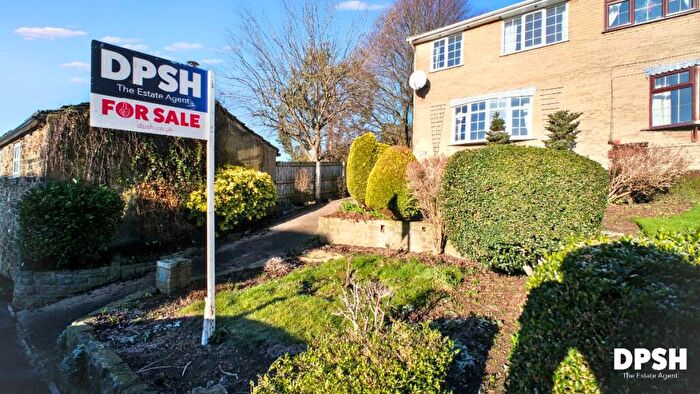 3 Bedroom Semi-Detached House For Sale In Harthill Rise, Gildersome, Leeds, LS27