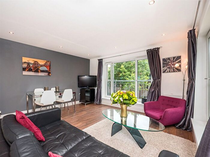 2 Bedroom Flat To Rent In Pinkhill Park, Edinburgh, EH12