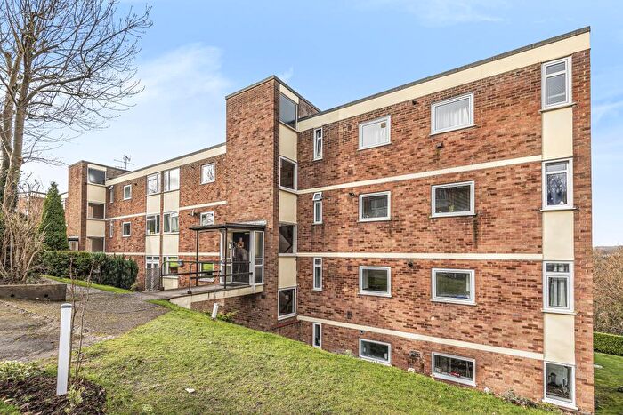 2 Bedroom Apartment To Rent In Green Hill Gate, High Wycombe, HP13