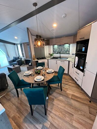 2 Bedroom Lodge For Sale In Sandholme Business, Sandholme Road, Gilberdyke, Brough, HU15