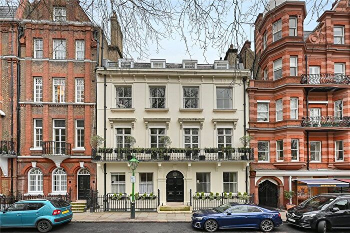1 Bedroom Flat To Rent In Kensington Square, Kensington, London, W8