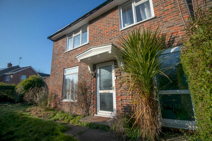 3 Bedroom End Of Terrace House To Rent In Albert Road, Bracknell, RG42