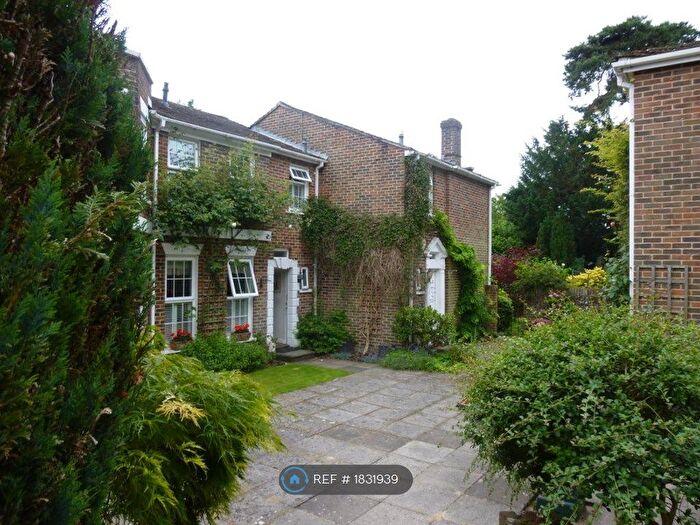3 Bedroom End Of Terrace House To Rent In Heathfield Park, Midhurst, GU29