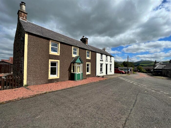 3 Bedroom Property For Sale In Main Street, Symington, Biggar, ML12