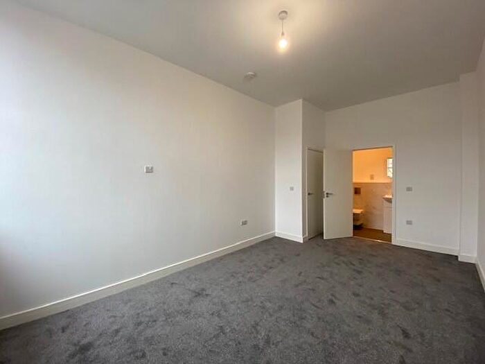 2 Bedroom Apartment To Rent In Alton Mews, Aylesbury, HP19