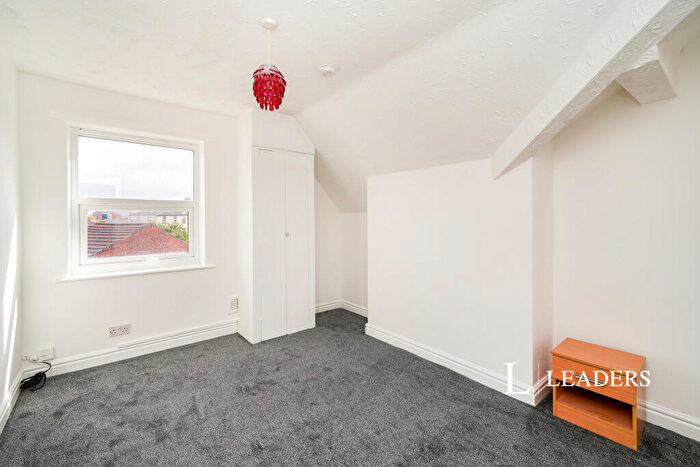 1 Bedroom Flat To Rent In Woodchurch Road, Birkenhead, CH42