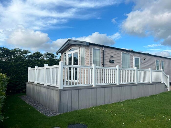 3 Bedroom Caravan For Sale In Clynderwen, Narberth, SA66