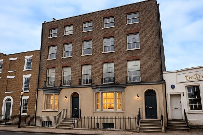 2 Bedroom Flat To Rent In Hawley Square, Margate, CT9