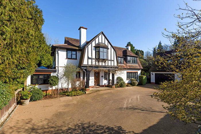 5 Bedroom House For Sale In Rockfield Road, Oxted, RH8